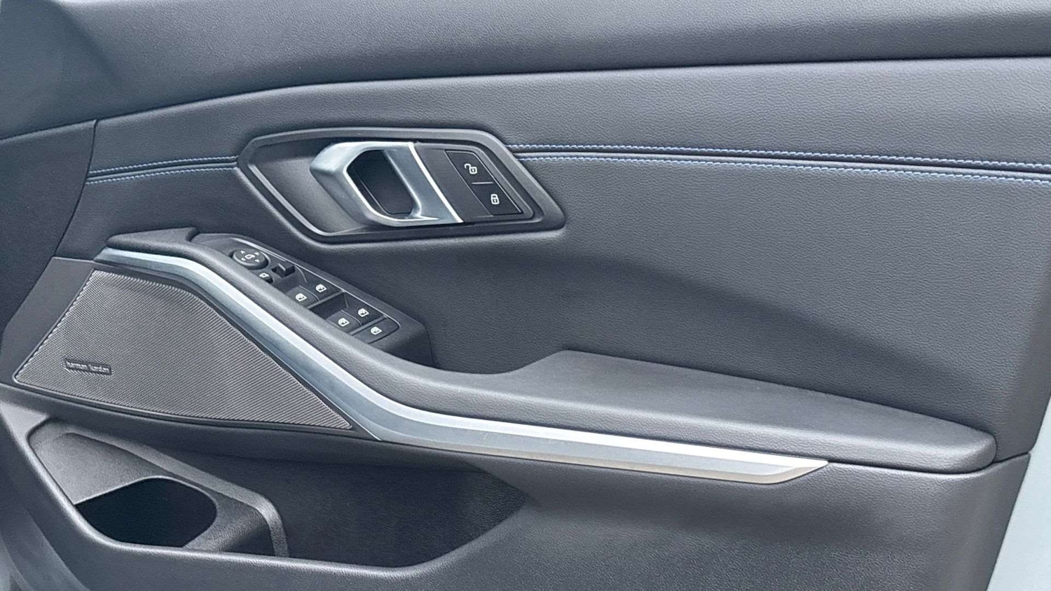 Used BMW 3 Series 2024 for sale - 77068524: Photo 27