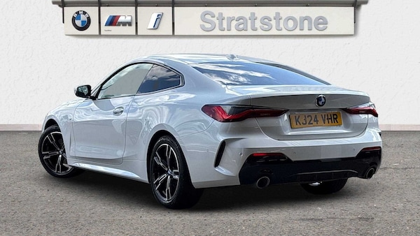 Used BMW 4 Series 2024 for sale - 75592384: Photo 2