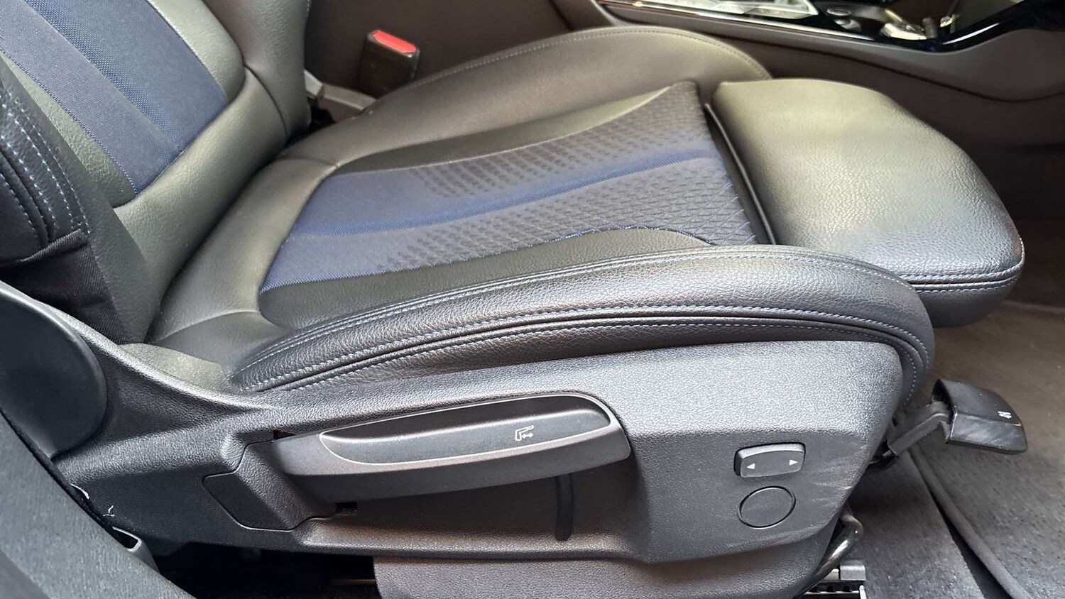 Used BMW 1 Series 2022 for sale - 76230375: Photo 28