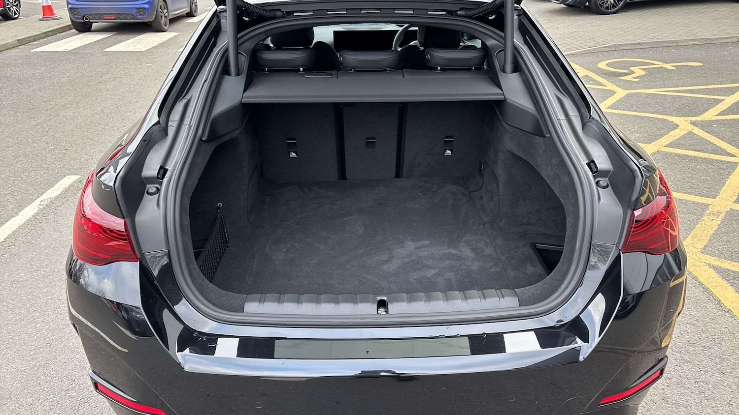 Used BMW i4 2025 for sale - 77051461: Photo 15