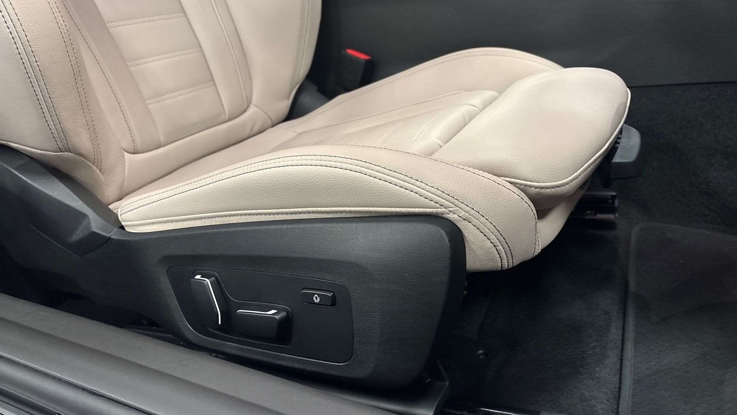 Used BMW 2 Series 2025 for sale - 76421102: Photo 28