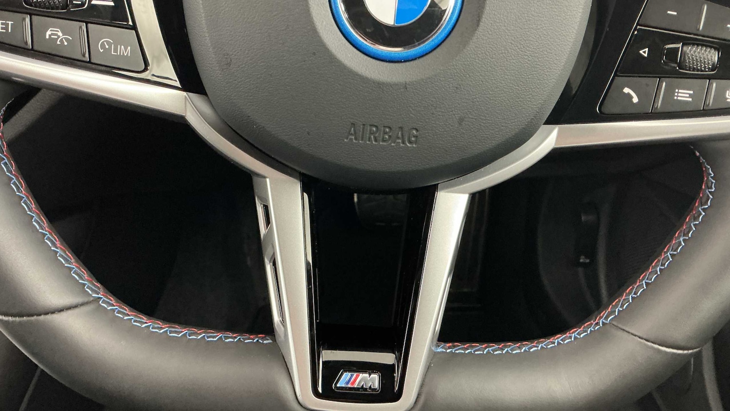 Used BMW i4 2025 for sale - 77526894: Photo 34