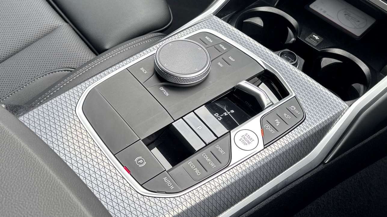 Used BMW 3 Series 2025 for sale - 77540680: Photo 12