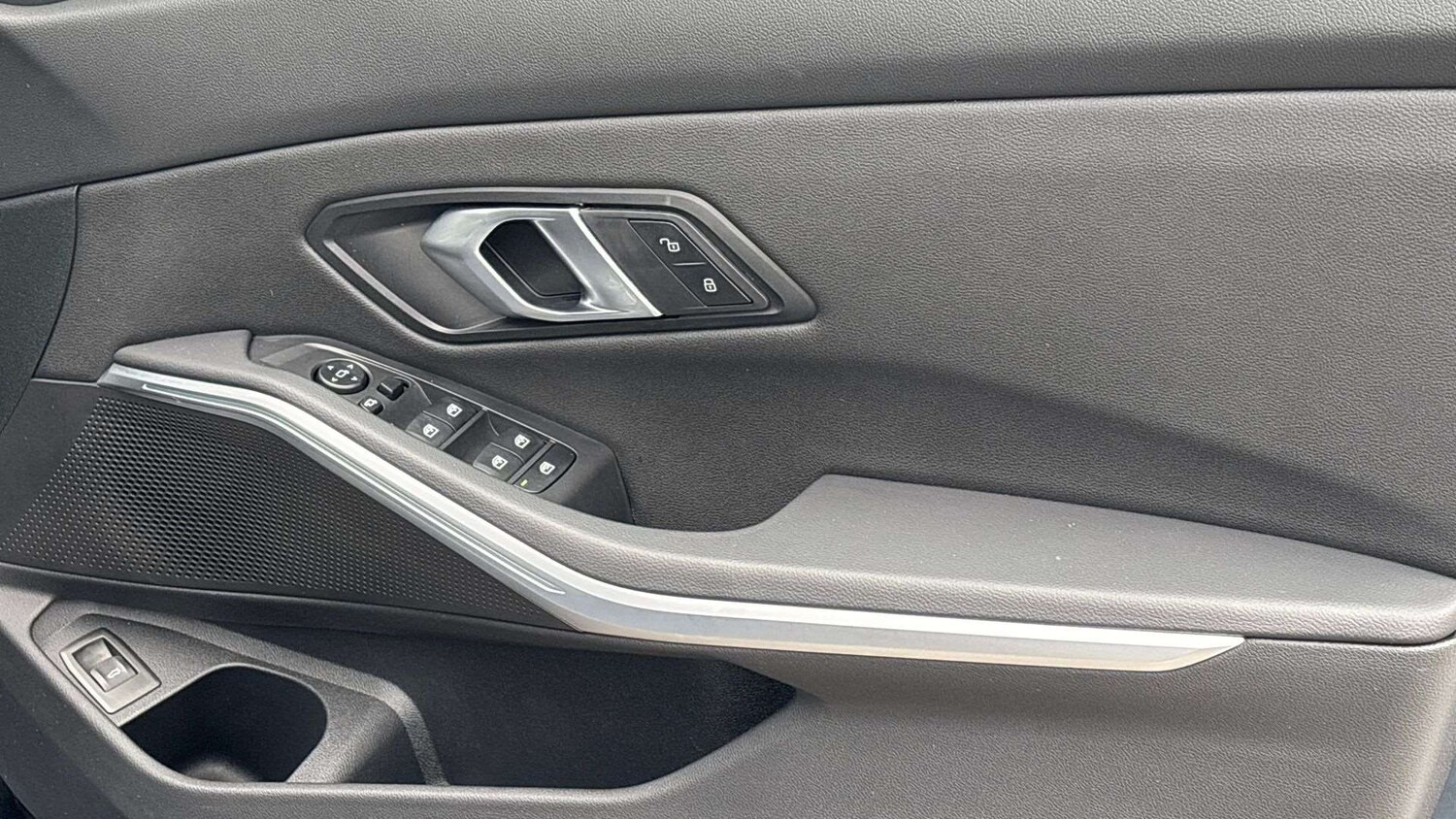 Used BMW 3 Series 2025 for sale - 77540680: Photo 27