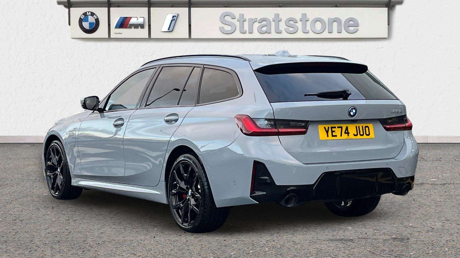 Used BMW 3 Series 2024 for sale - 77233026: Photo 2