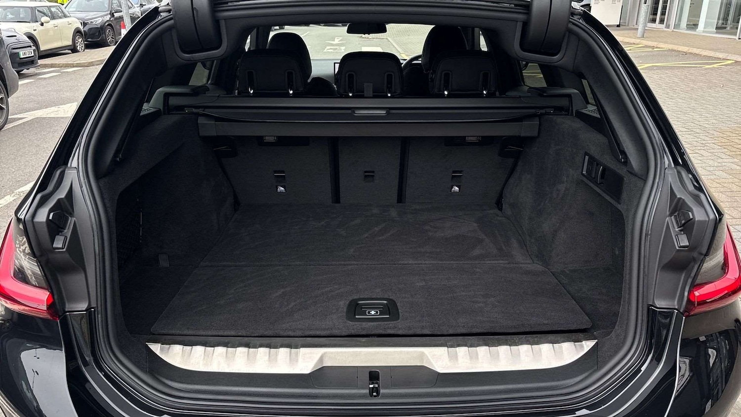 Used BMW 3 Series 2025 for sale - 77648780: Photo 15