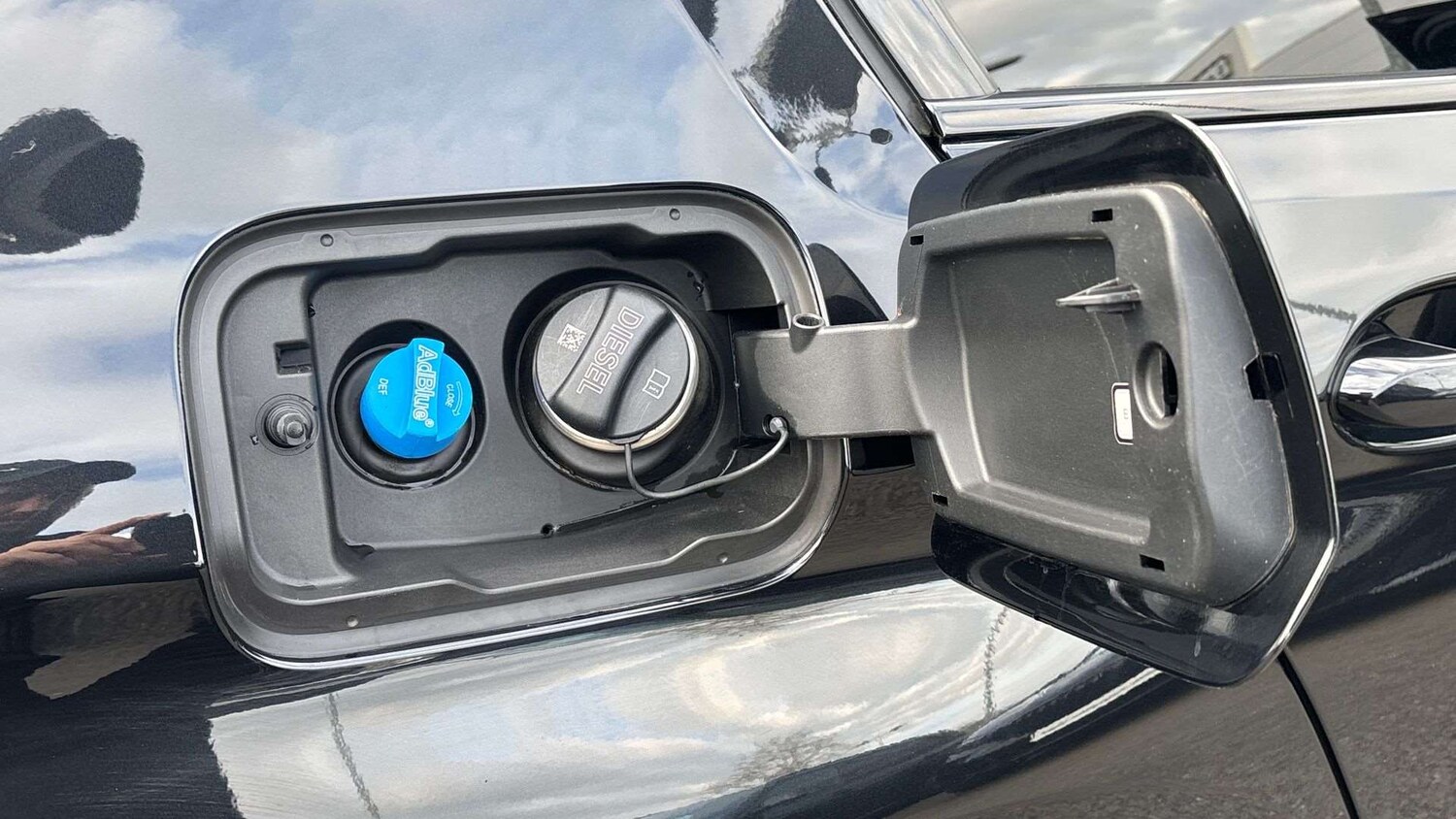 Used BMW 5 Series 2022 for sale - 77741007: Photo 25