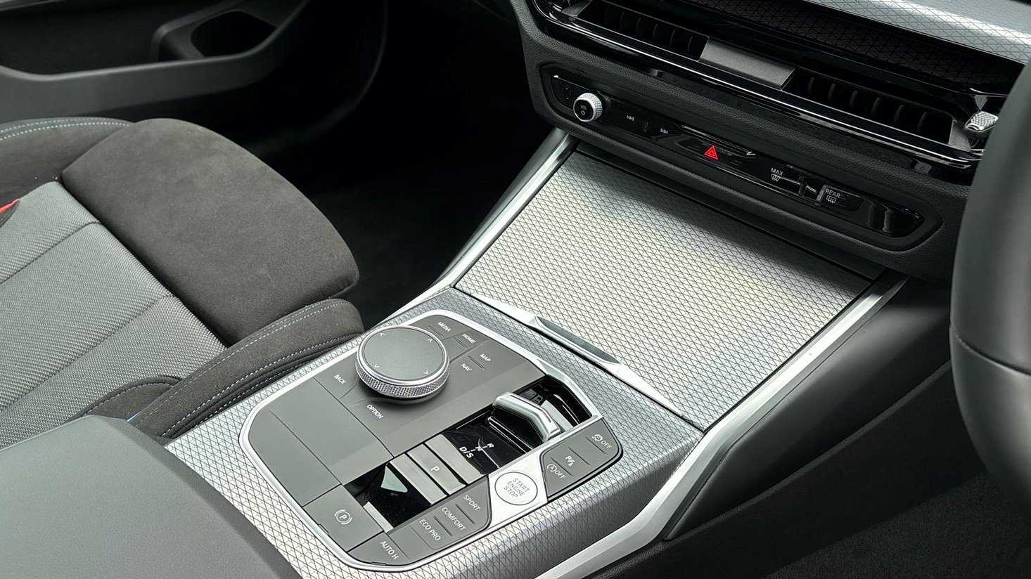 Used BMW 3 Series 2025 for sale - 76298441: Photo 12