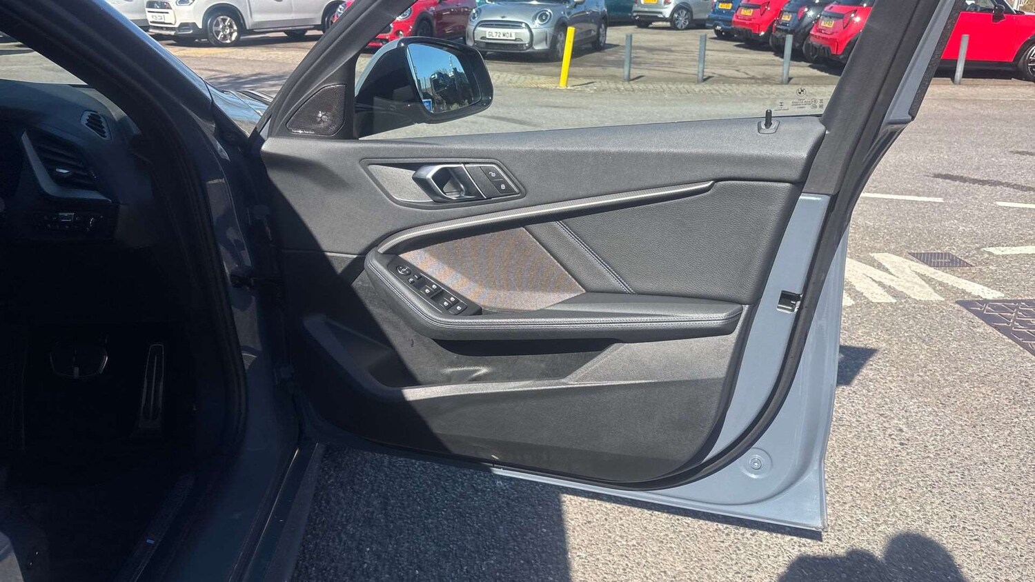 Used BMW 1 Series 2024 for sale - 78188045: Photo 27