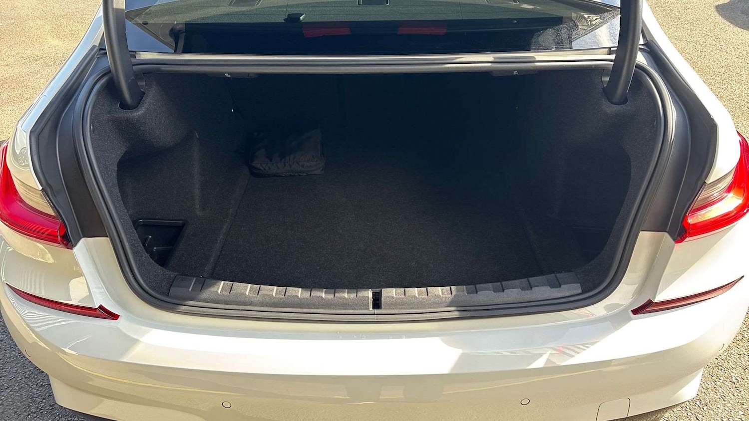 Used BMW 3 Series 2020 for sale - 77996115: Photo 15