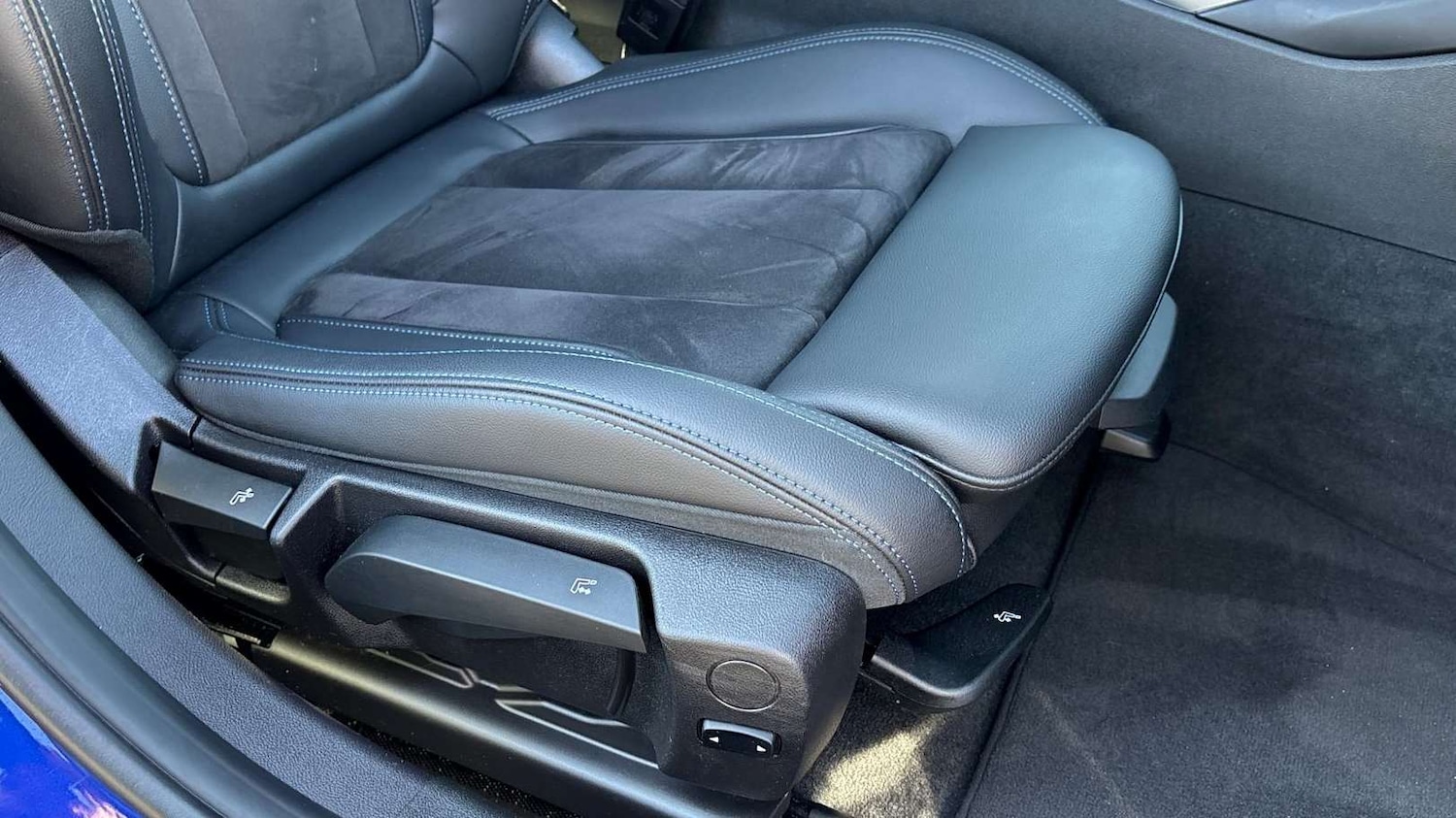 Used BMW 3 Series 2023 for sale - 77942921: Photo 28