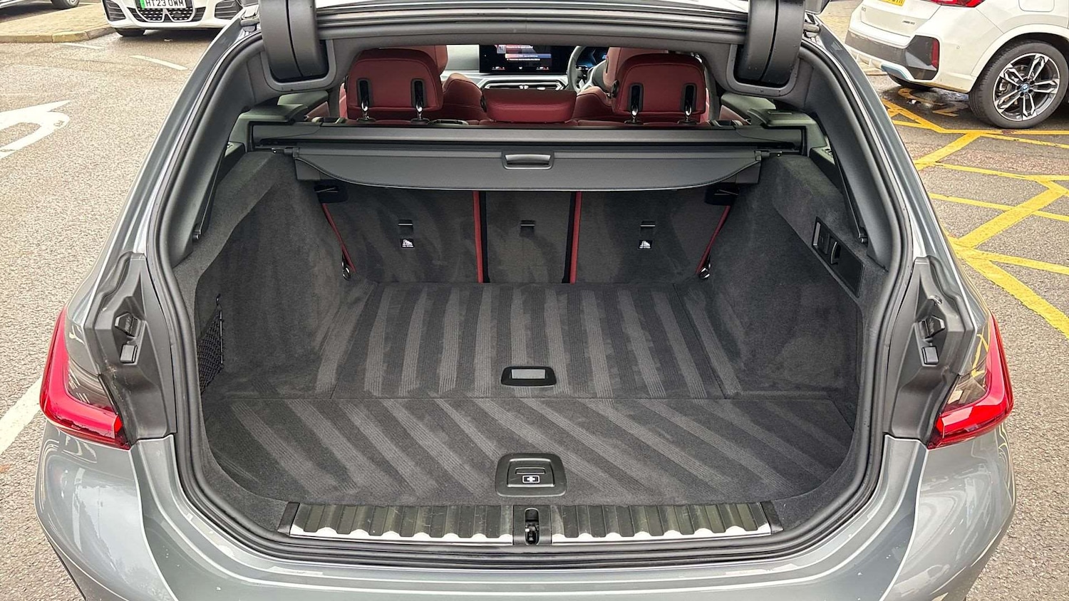 Used BMW 3 Series 2024 for sale - 76842930: Photo 15