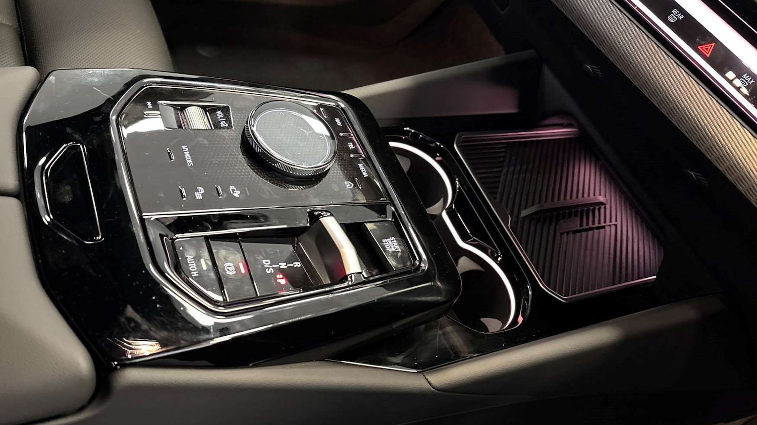 Used BMW 5 Series 2025 for sale - 77076498: Photo 12