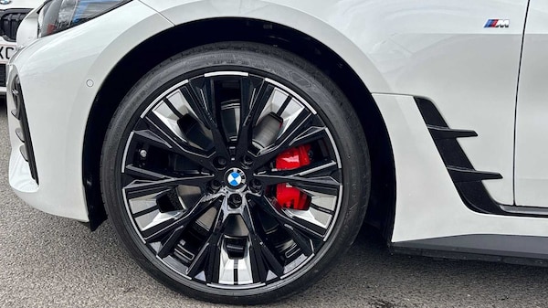 Used BMW i4 2025 for sale - 76298396: Photo 16