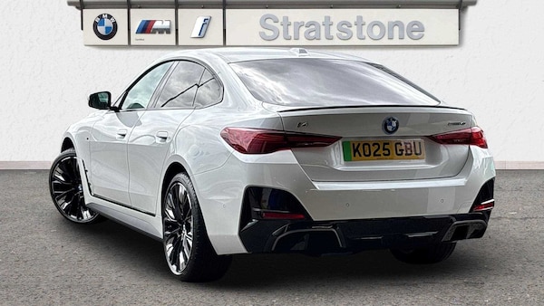 Used BMW i4 2025 for sale - 76298396: Photo 2