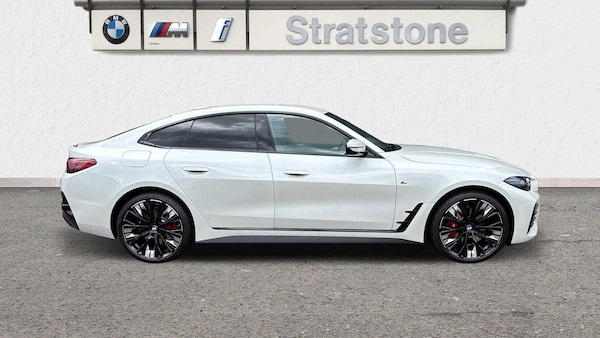Used BMW i4 2025 for sale - 76298396: Photo 4