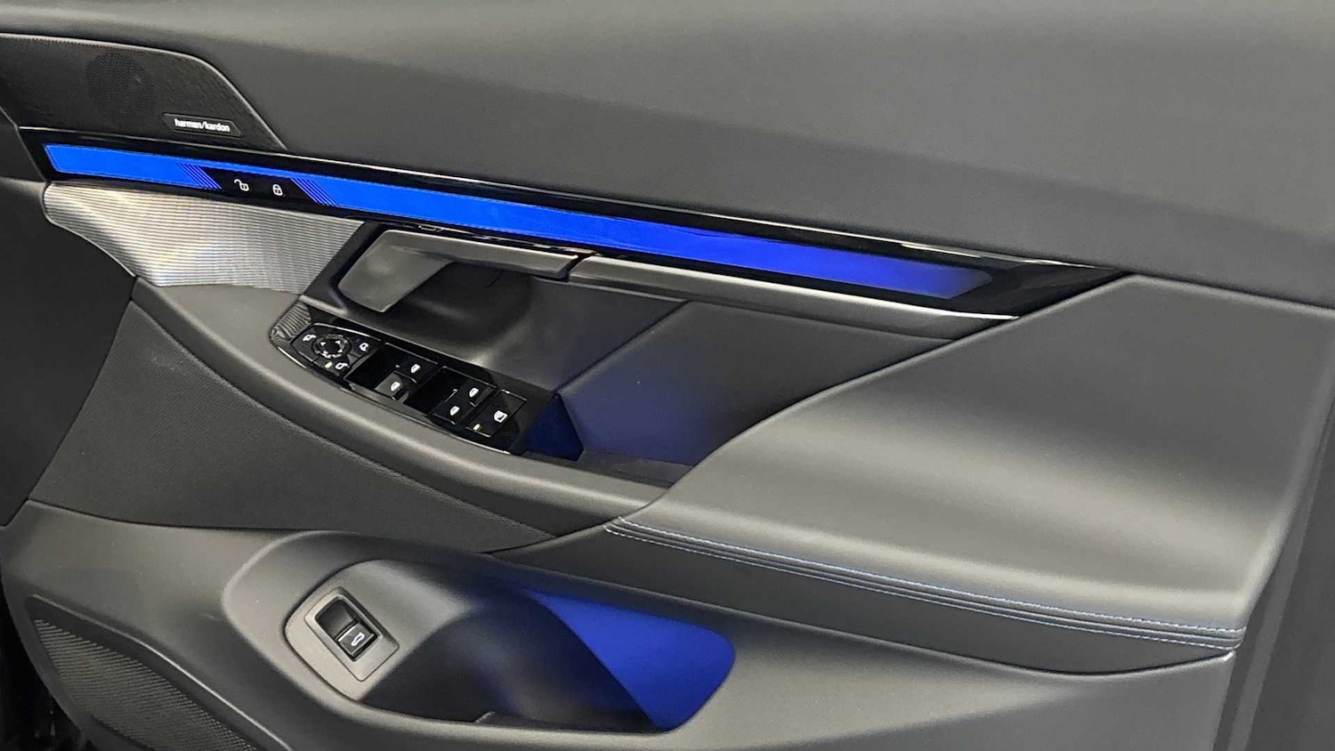 Used BMW 5 Series 2025 for sale - 76205252: Photo 27