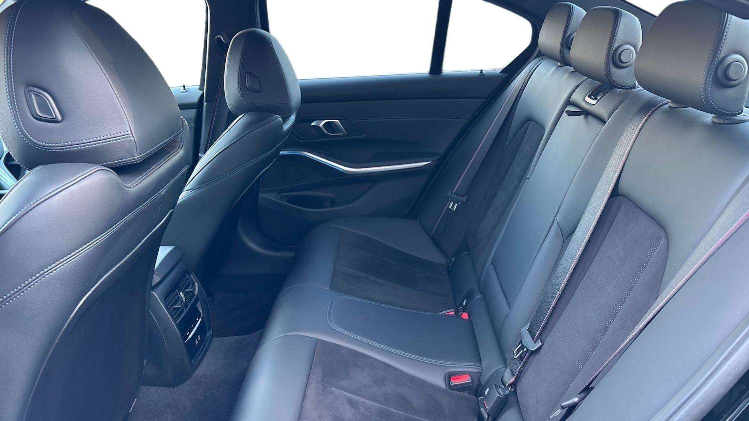 Used BMW 3 Series 2024 for sale - 76746166: Photo 14