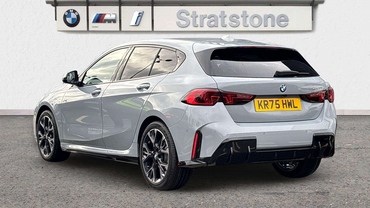 Used BMW 1 Series 2025 for sale - 77561101: Photo 2