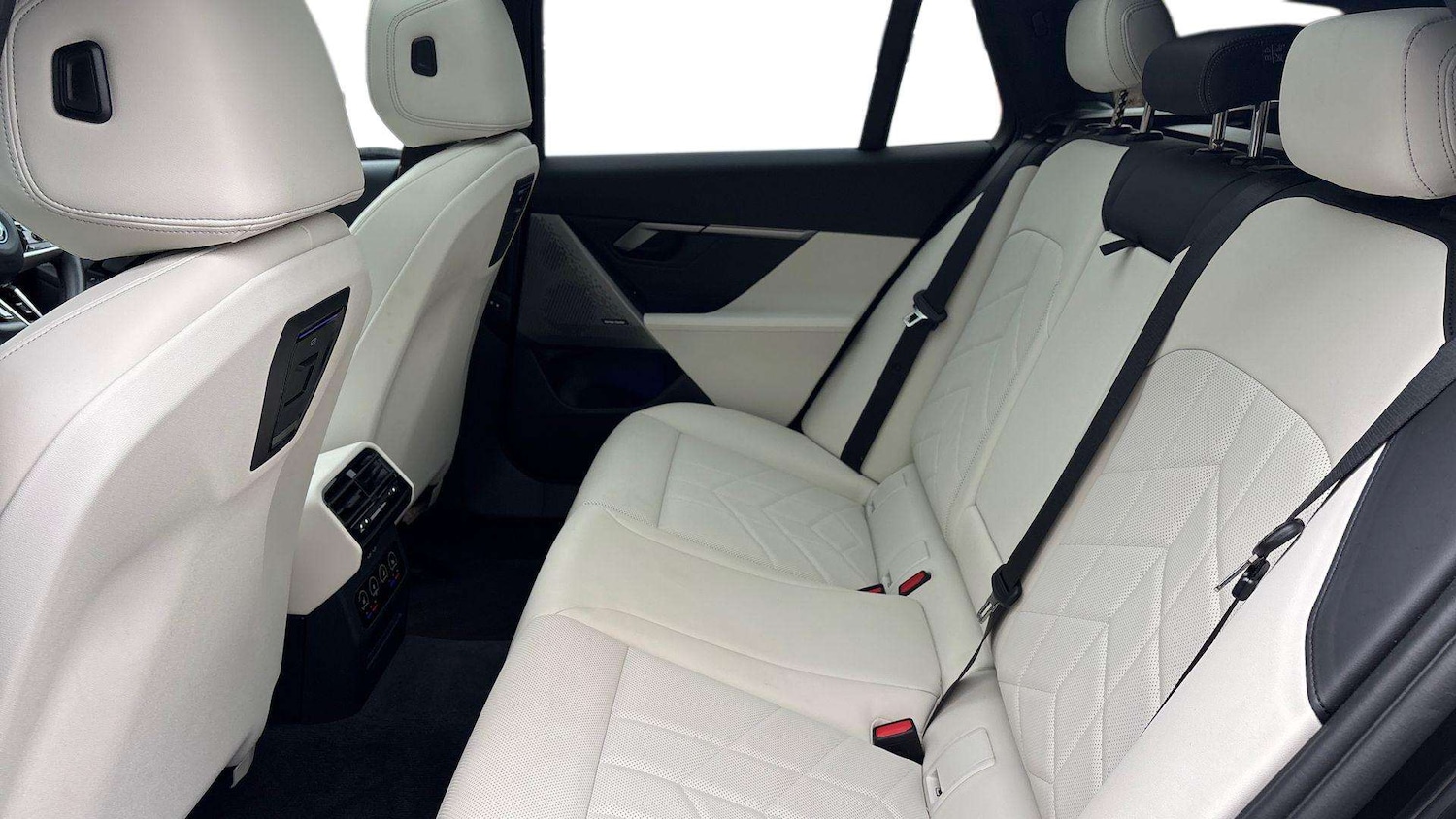 Used BMW i5 2025 for sale - 76298298: Photo 14