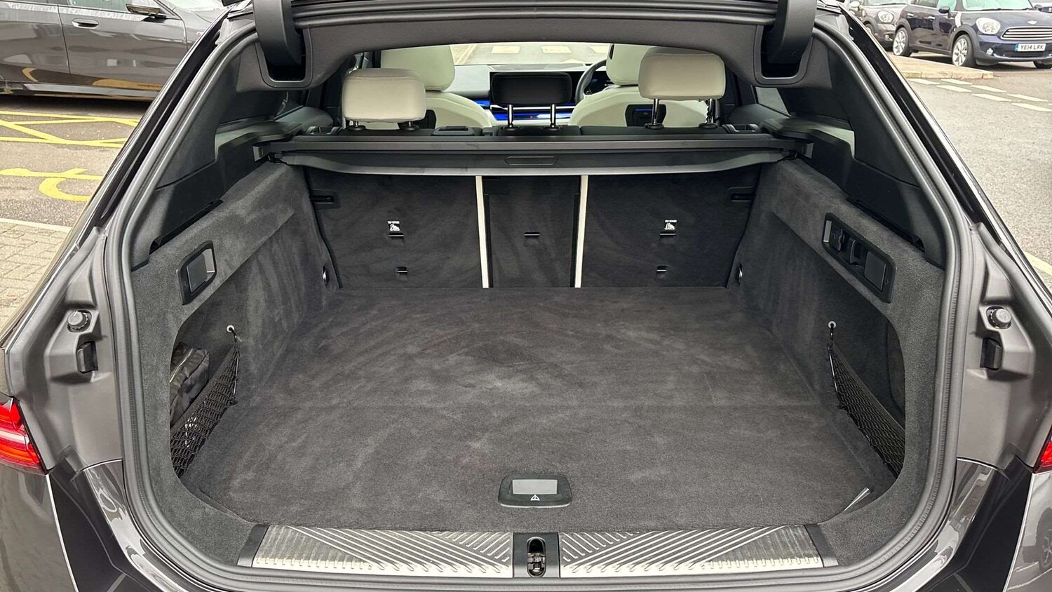 Used BMW i5 2025 for sale - 76298298: Photo 15