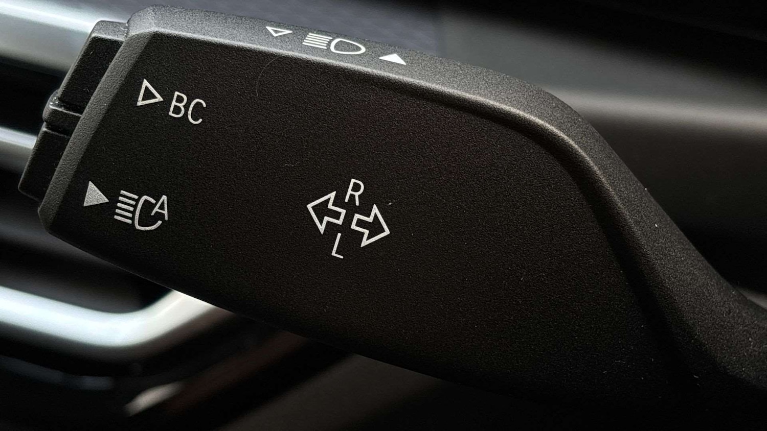 Used BMW 3 Series 2024 for sale - 76916037: Photo 29