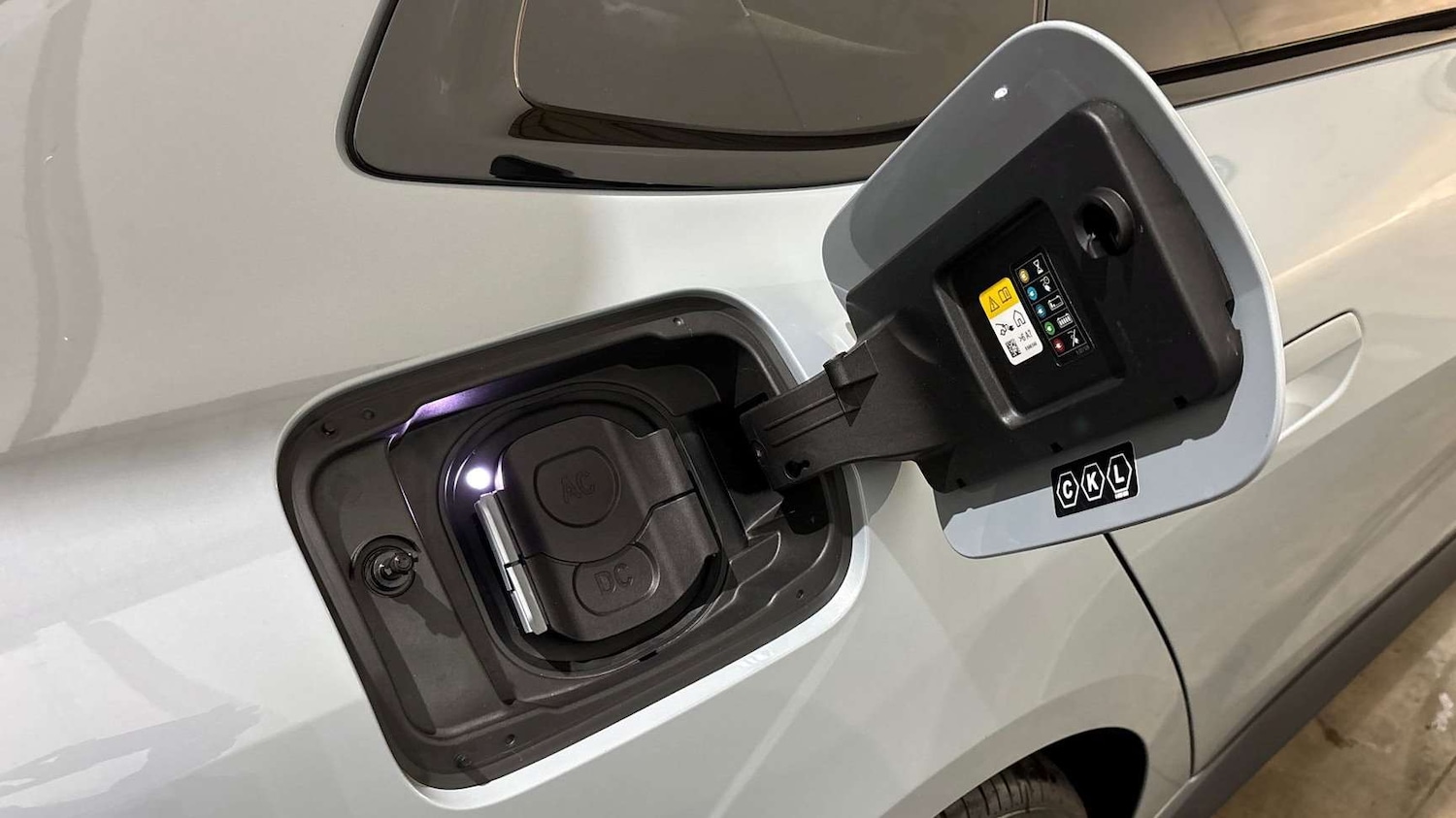 Used BMW i4 2023 for sale - 77308419: Photo 25