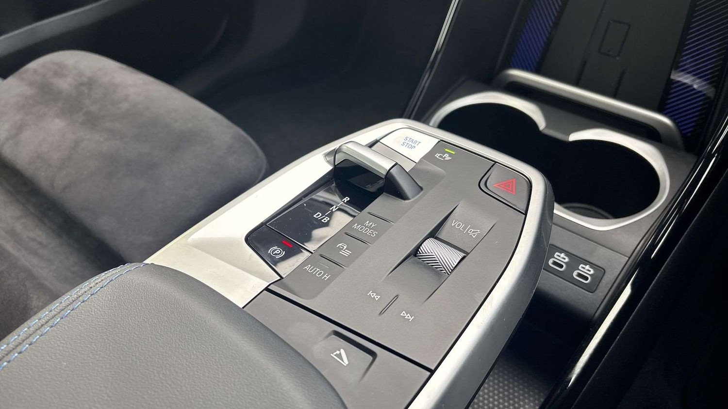 Used BMW iX1 2025 for sale - 76339678: Photo 12