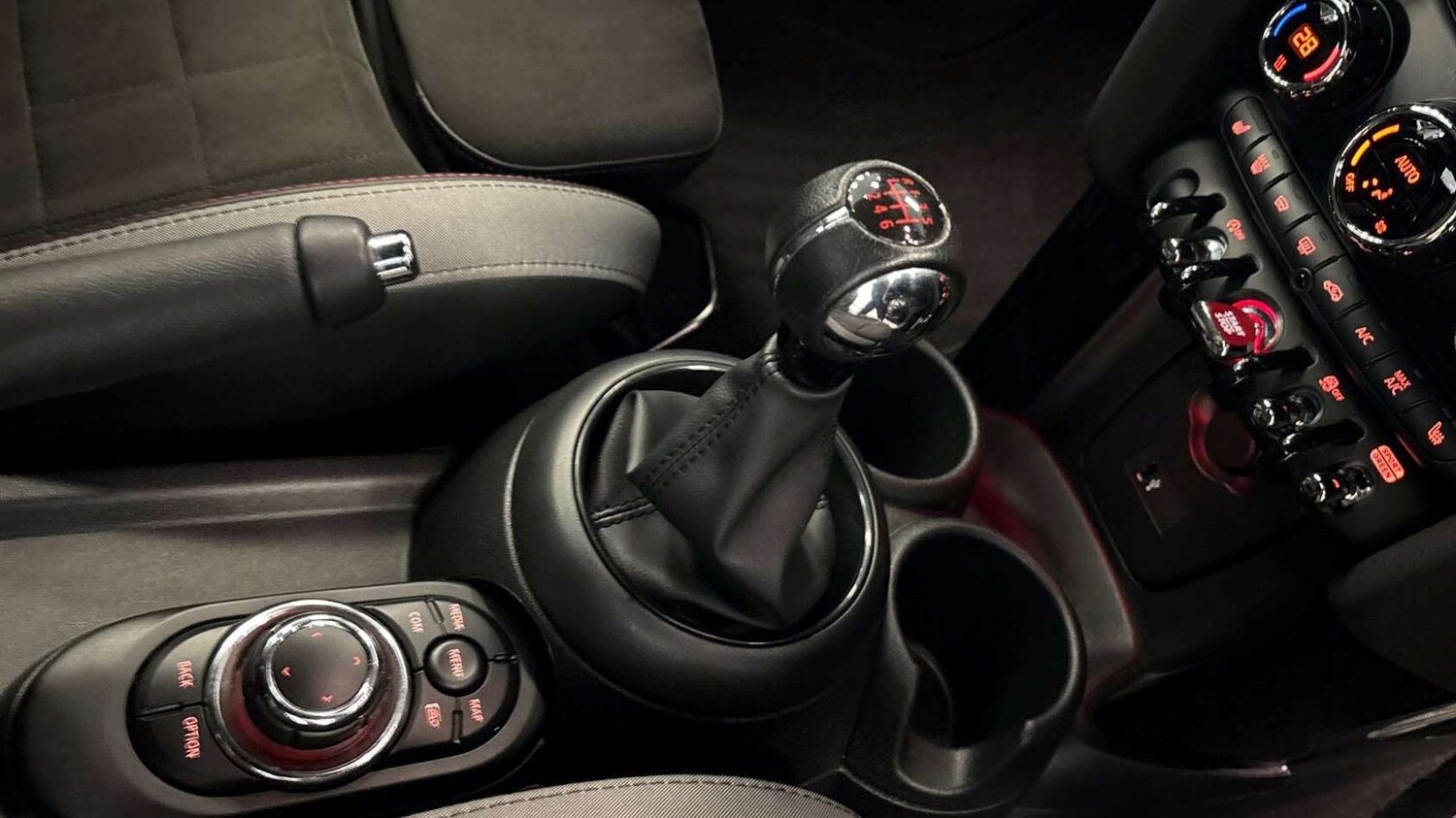 Used MINI Convertible 2022 for sale - 76170168: Photo 12