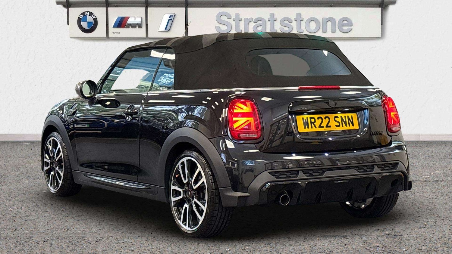 Used MINI Convertible 2022 for sale - 76170168: Photo 2
