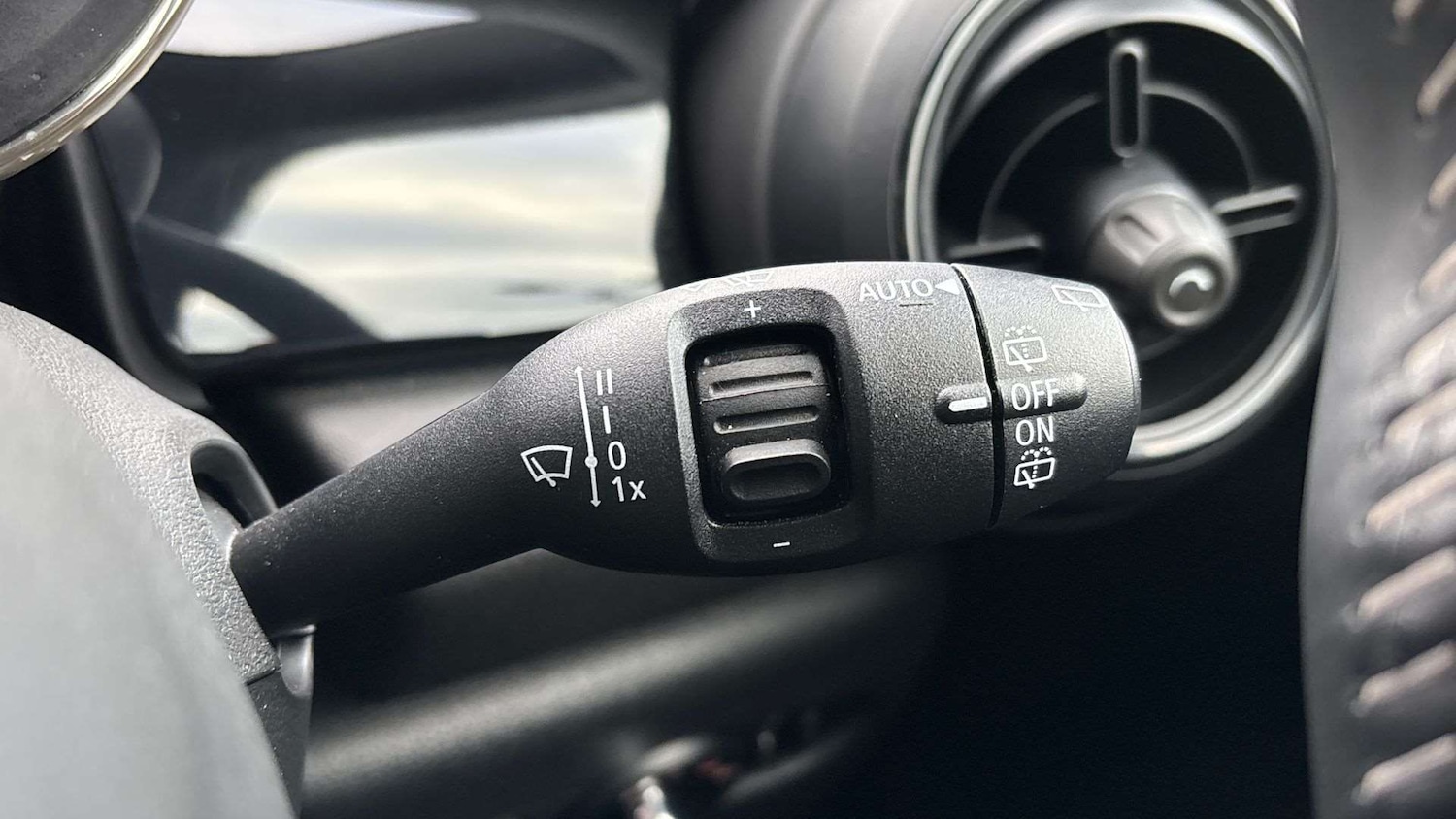 Used MINI Hatch 2023 for sale - 77032176: Photo 30