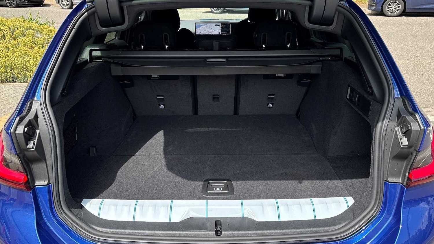 Used BMW 3 Series 2025 for sale - 76298332: Photo 15