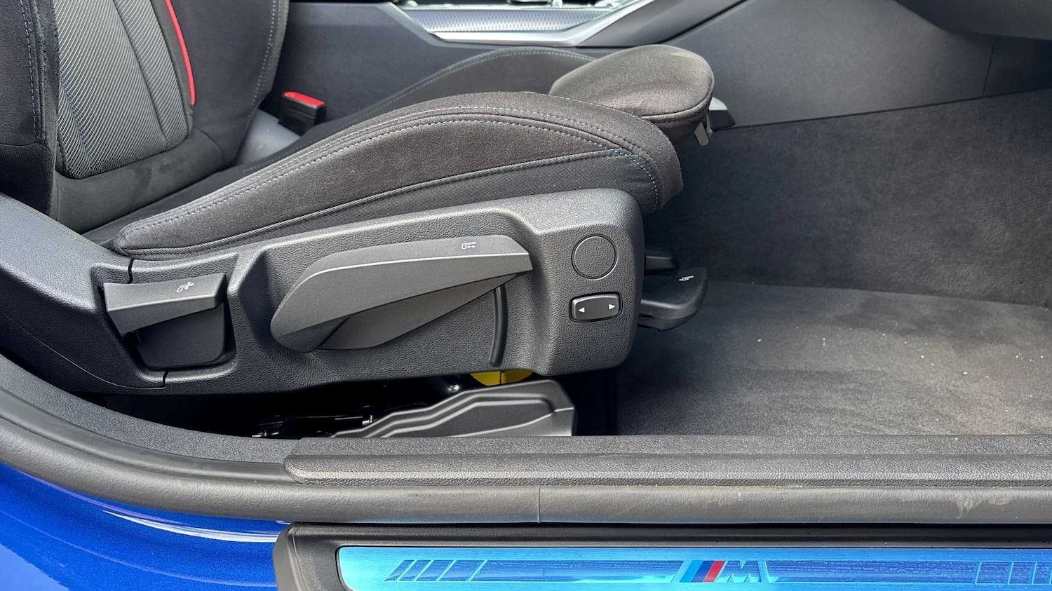 Used BMW 3 Series 2025 for sale - 76298332: Photo 28