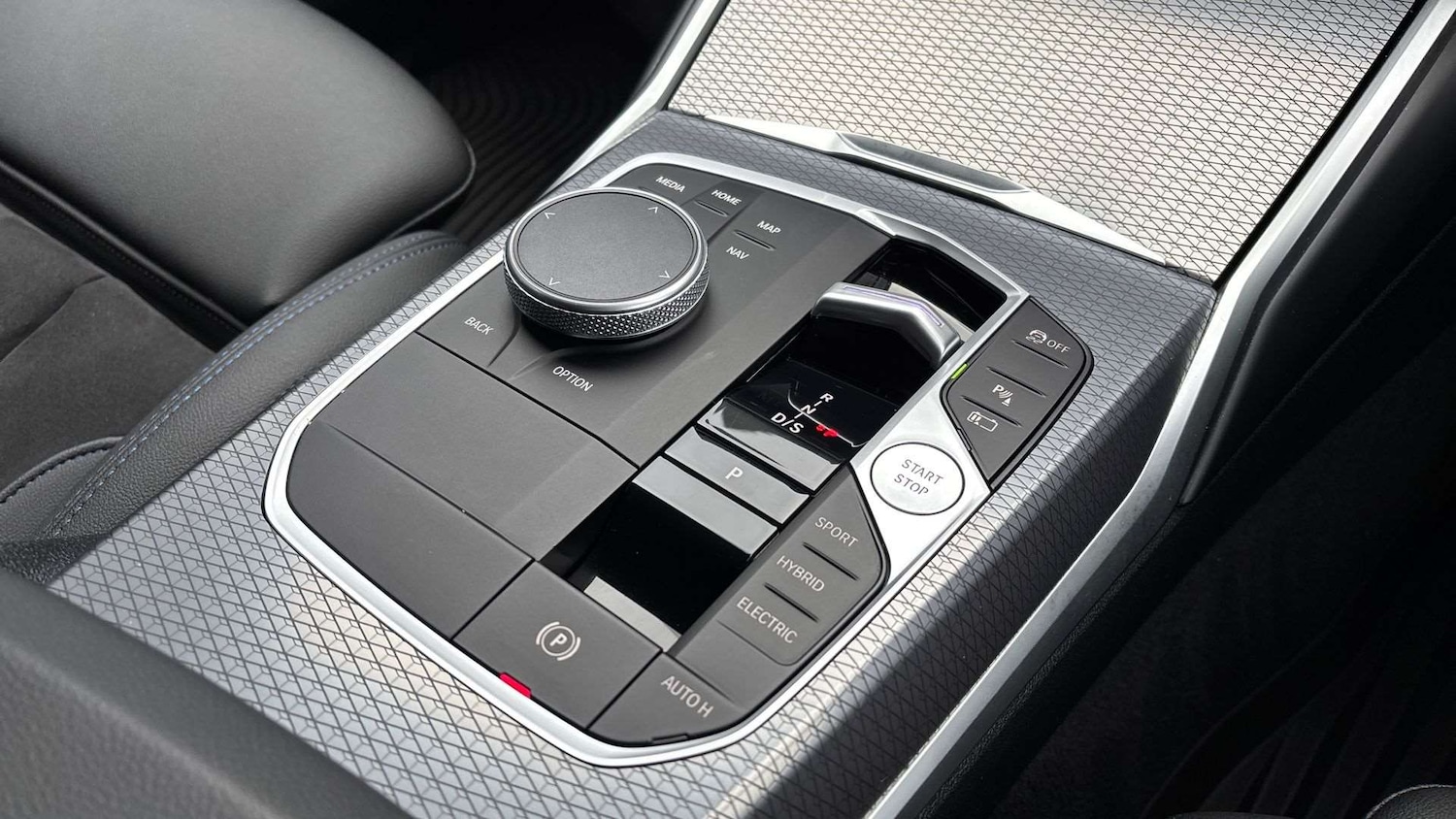 Used BMW 3 Series 2024 for sale - 76460403: Photo 12