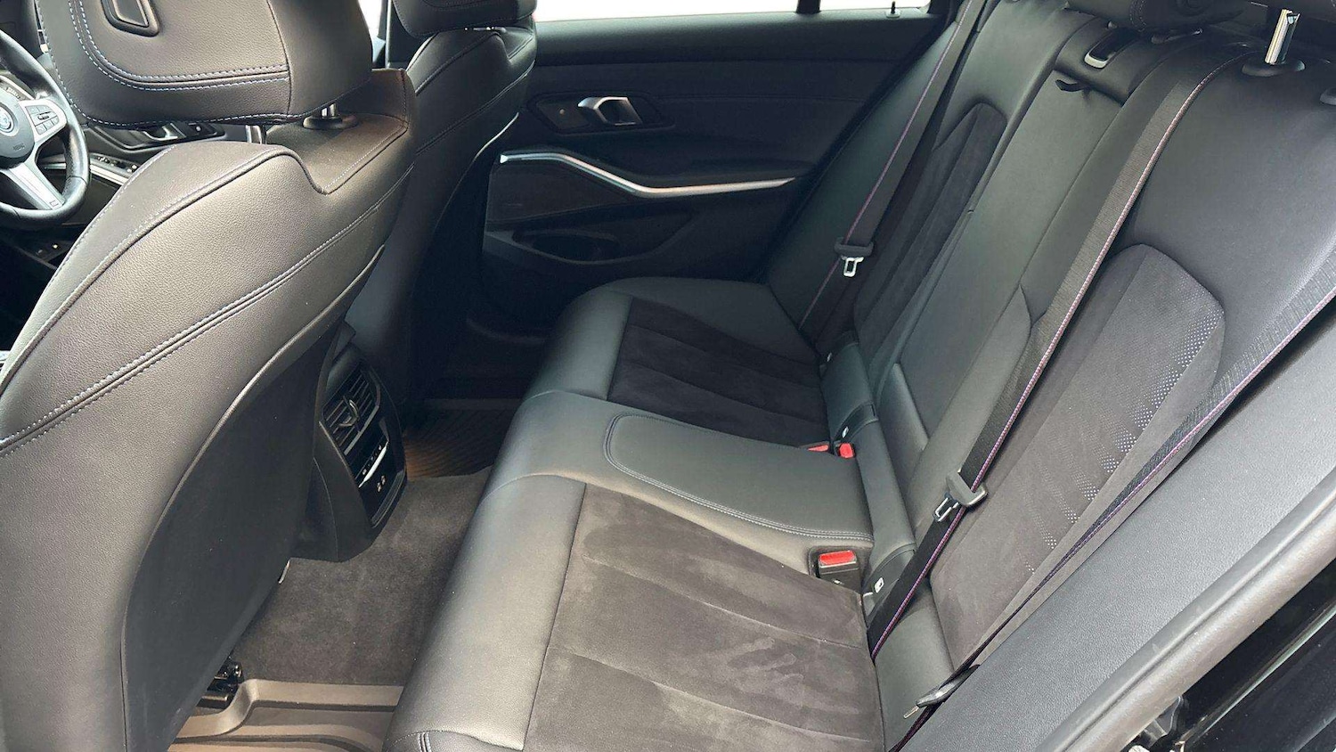 Used BMW 3 Series 2024 for sale - 76460403: Photo 14