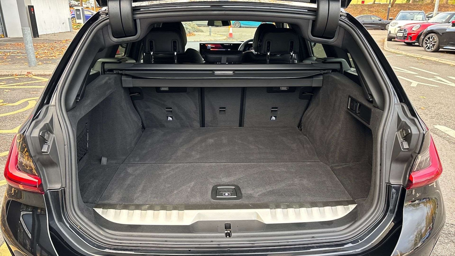 Used BMW 3 Series 2024 for sale - 76460403: Photo 15