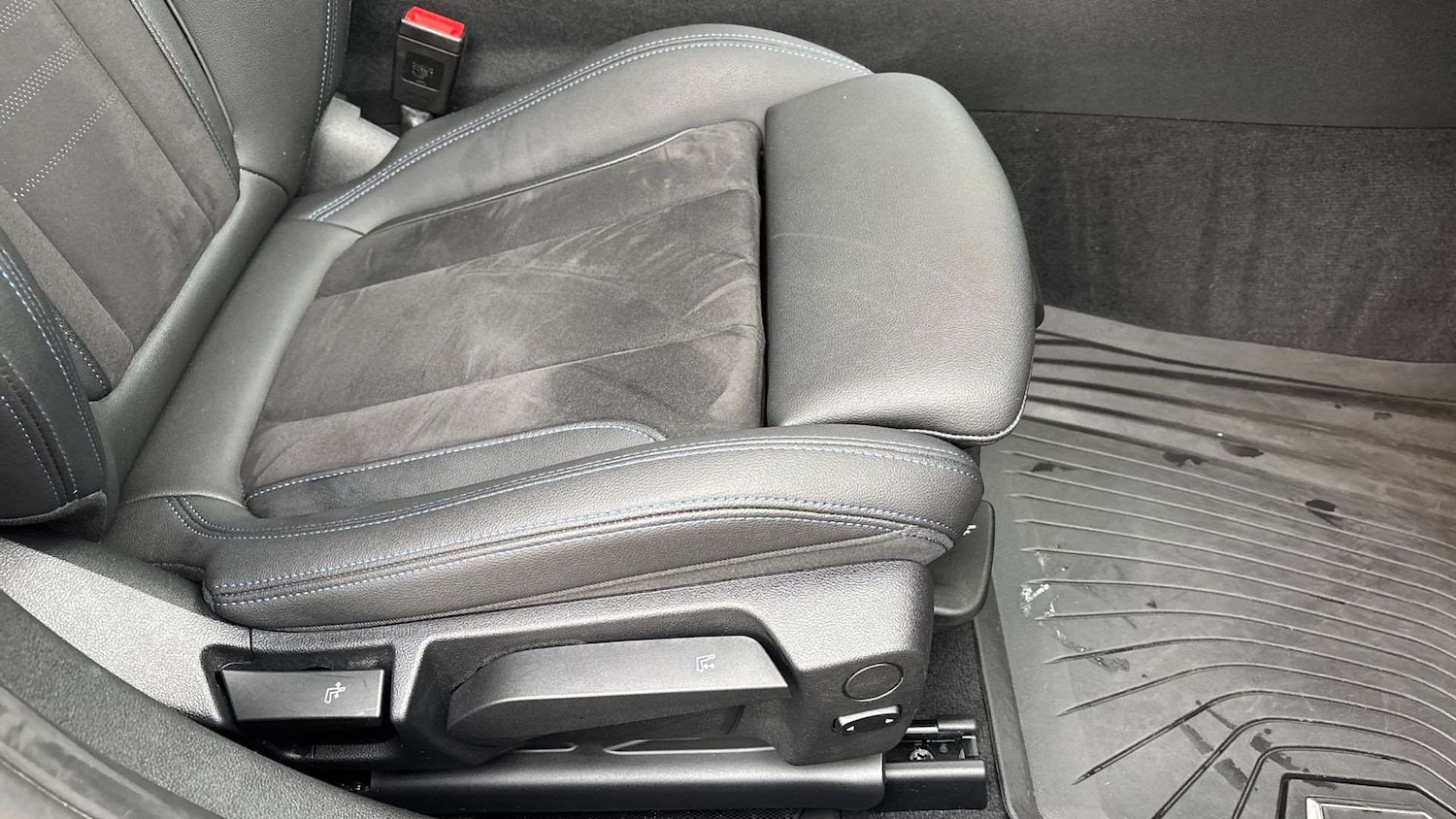 Used BMW 3 Series 2024 for sale - 76460403: Photo 28