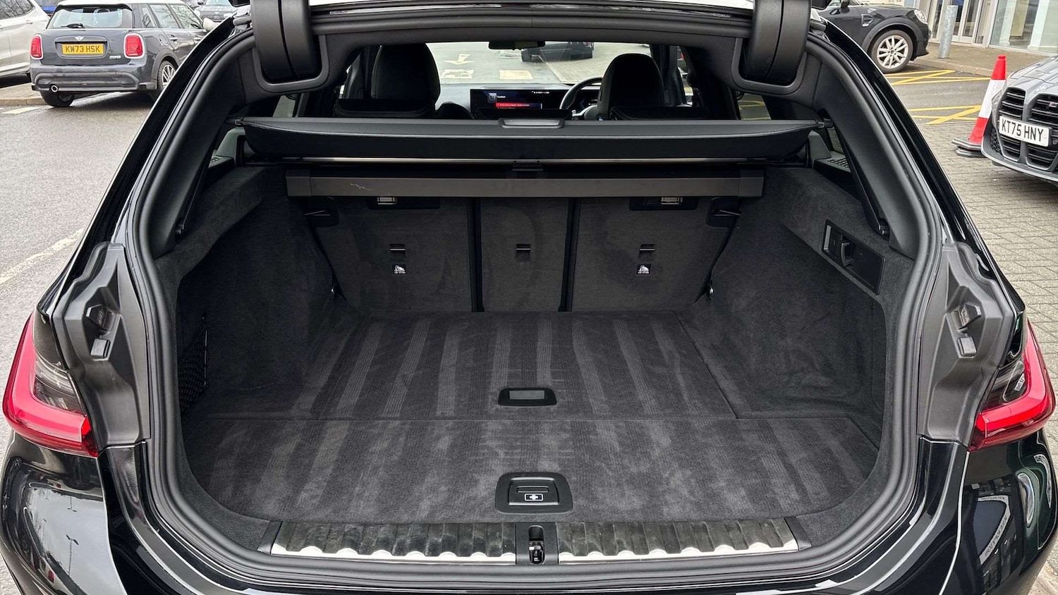 Used BMW 3 Series 2024 for sale - 77698913: Photo 15