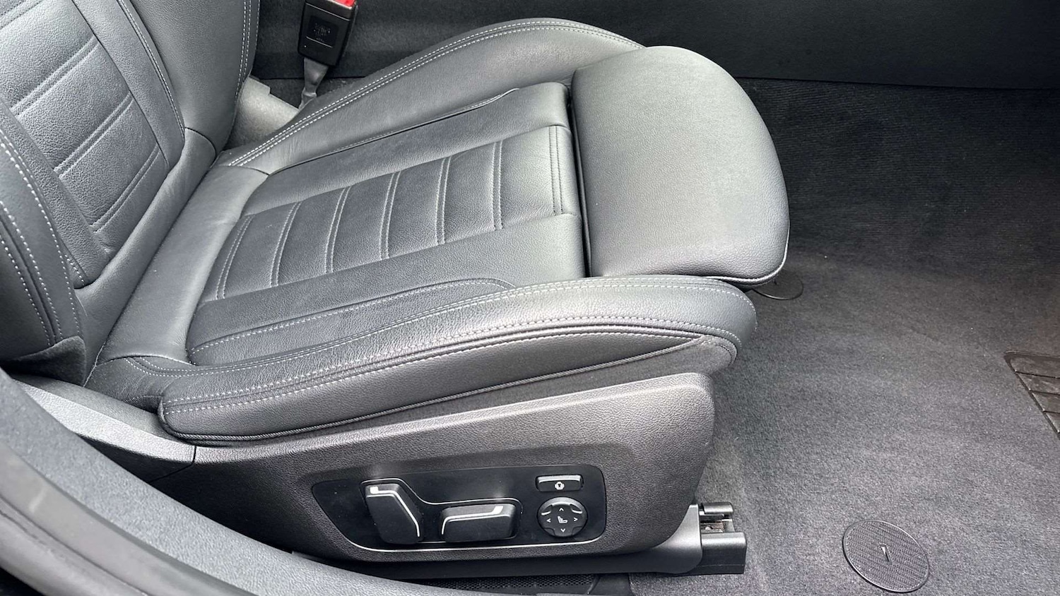 Used BMW 3 Series 2024 for sale - 77698913: Photo 28