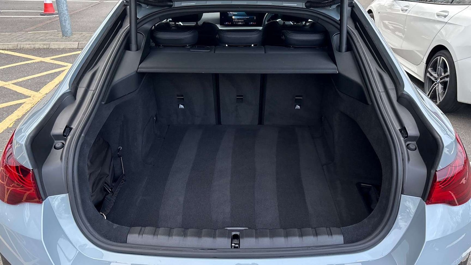 Used BMW i4 2024 for sale - 77842315: Photo 15