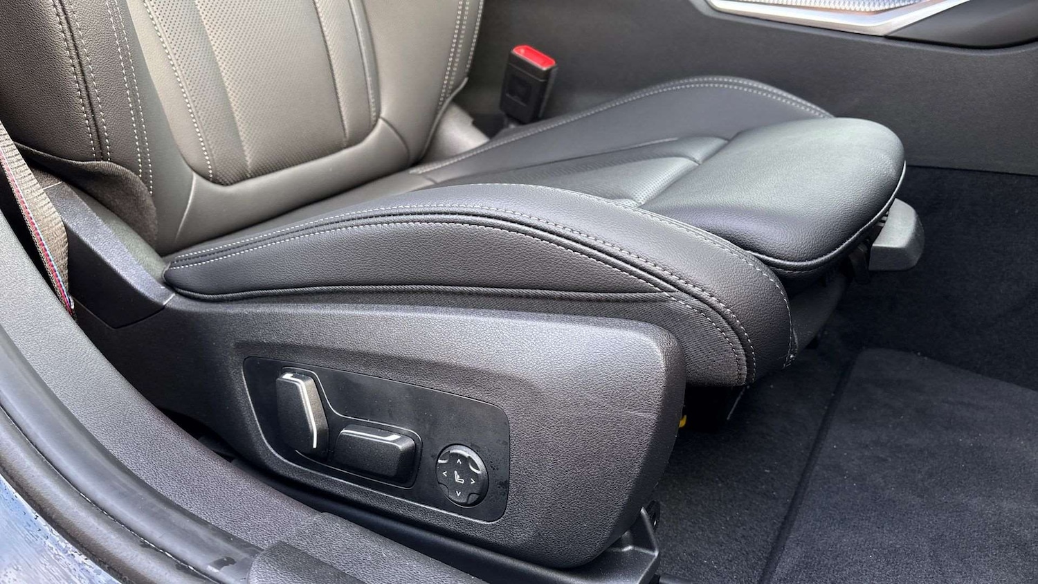 Used BMW 3 Series 2025 for sale - 77827526: Photo 28