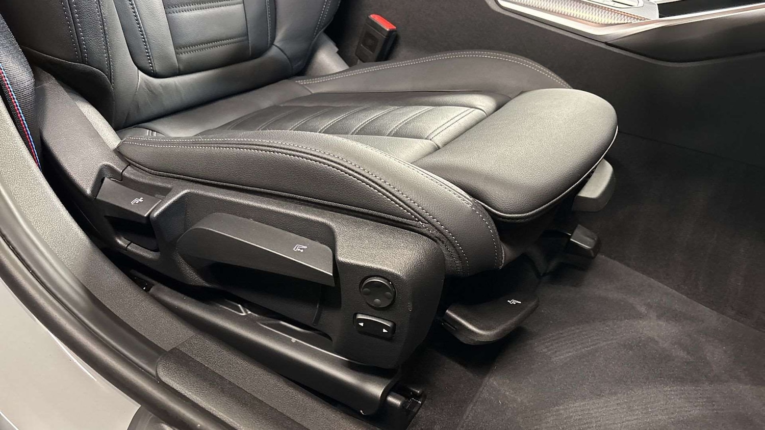 Used BMW 3 Series 2025 for sale - 77347936: Photo 28