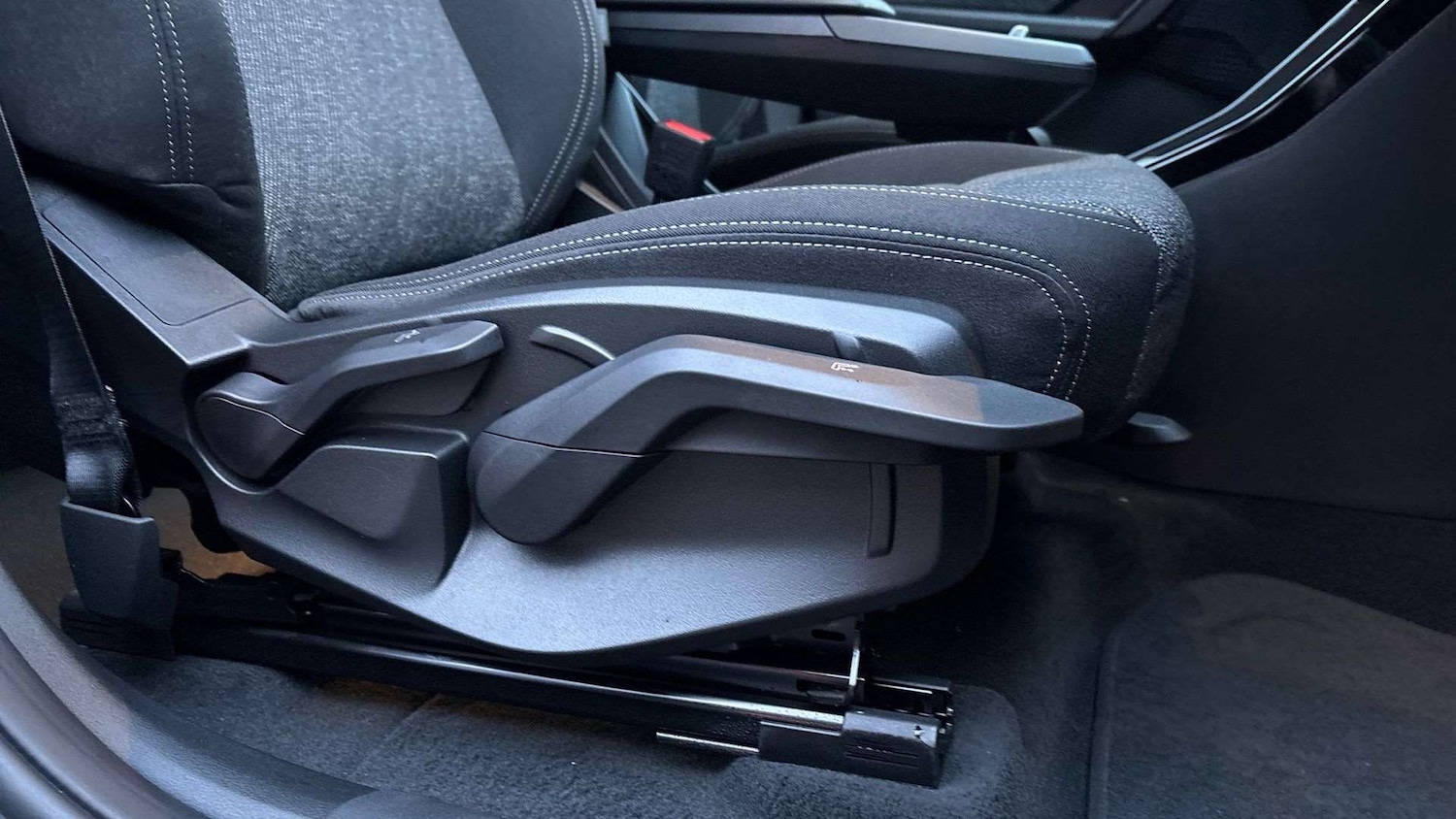 Used BMW iX1 2025 for sale - 78010501: Photo 28