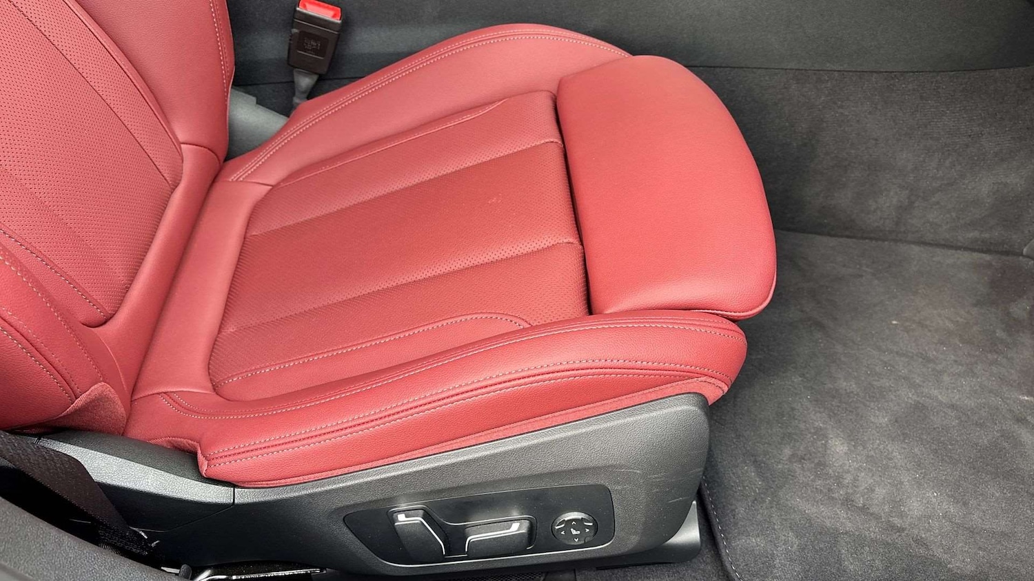 Used BMW 3 Series 2025 for sale - 77018853: Photo 28