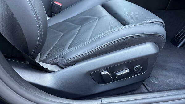 Used BMW 5 Series 2025 for sale - 75353962: Photo 28
