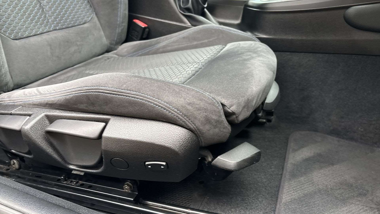 Used BMW 2 Series 2018 for sale - 76156115: Photo 28