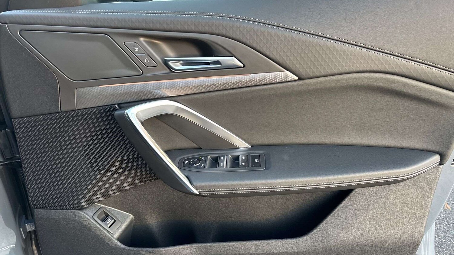 Used BMW iX2 2025 for sale - 78051902: Photo 27