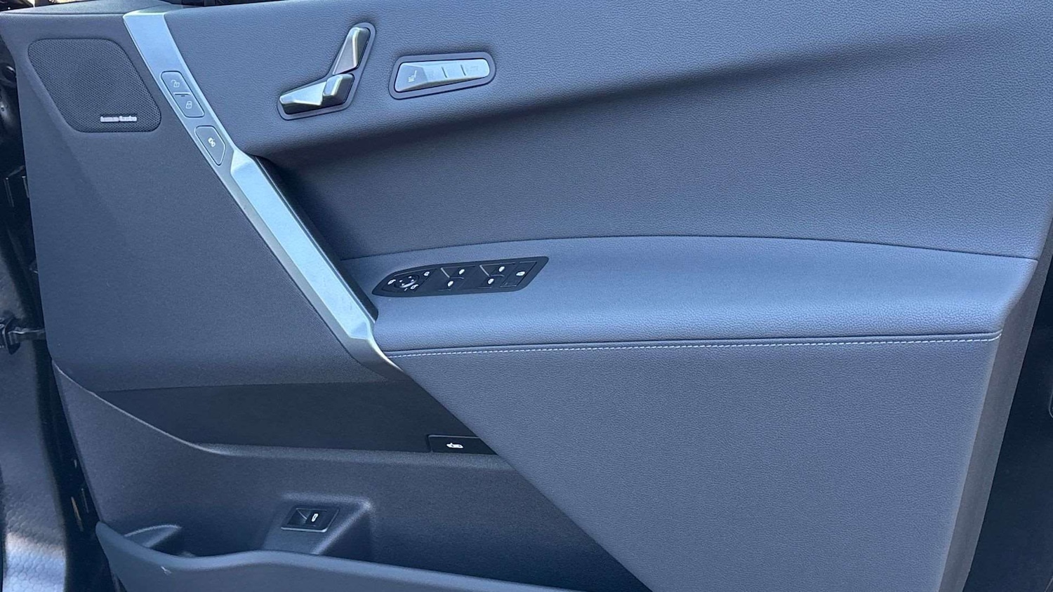 Used BMW iX 2025 for sale - 77827350: Photo 27