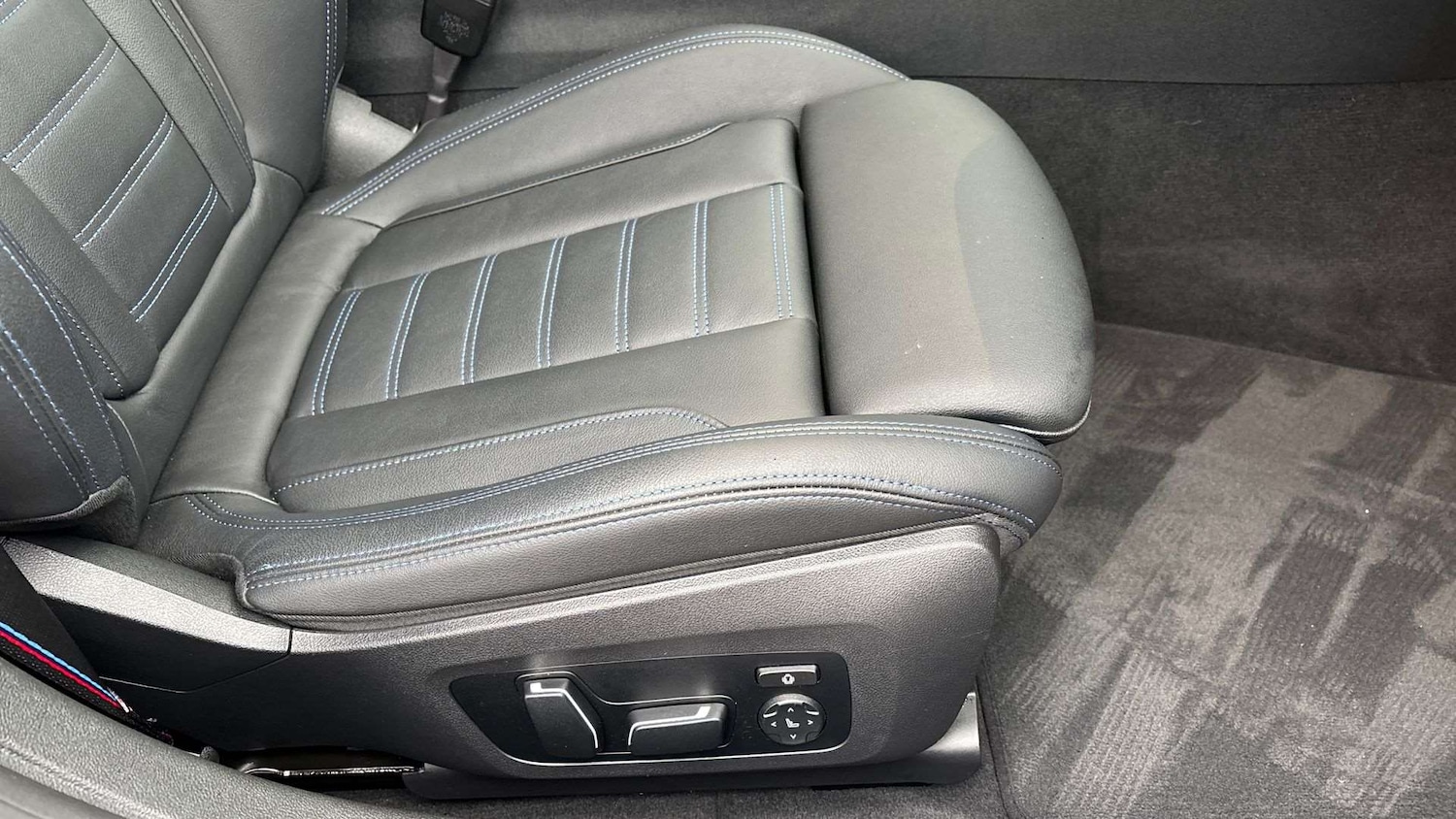 Used BMW i4 2025 for sale - 76774169: Photo 28