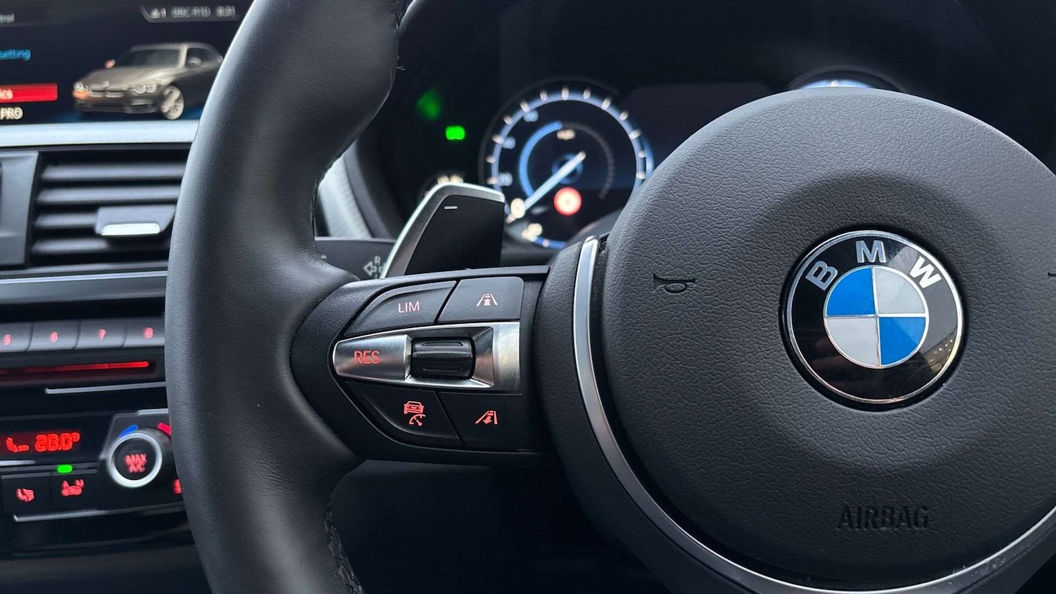 Used BMW 3 Series 2019 for sale - 76938217: Photo 22